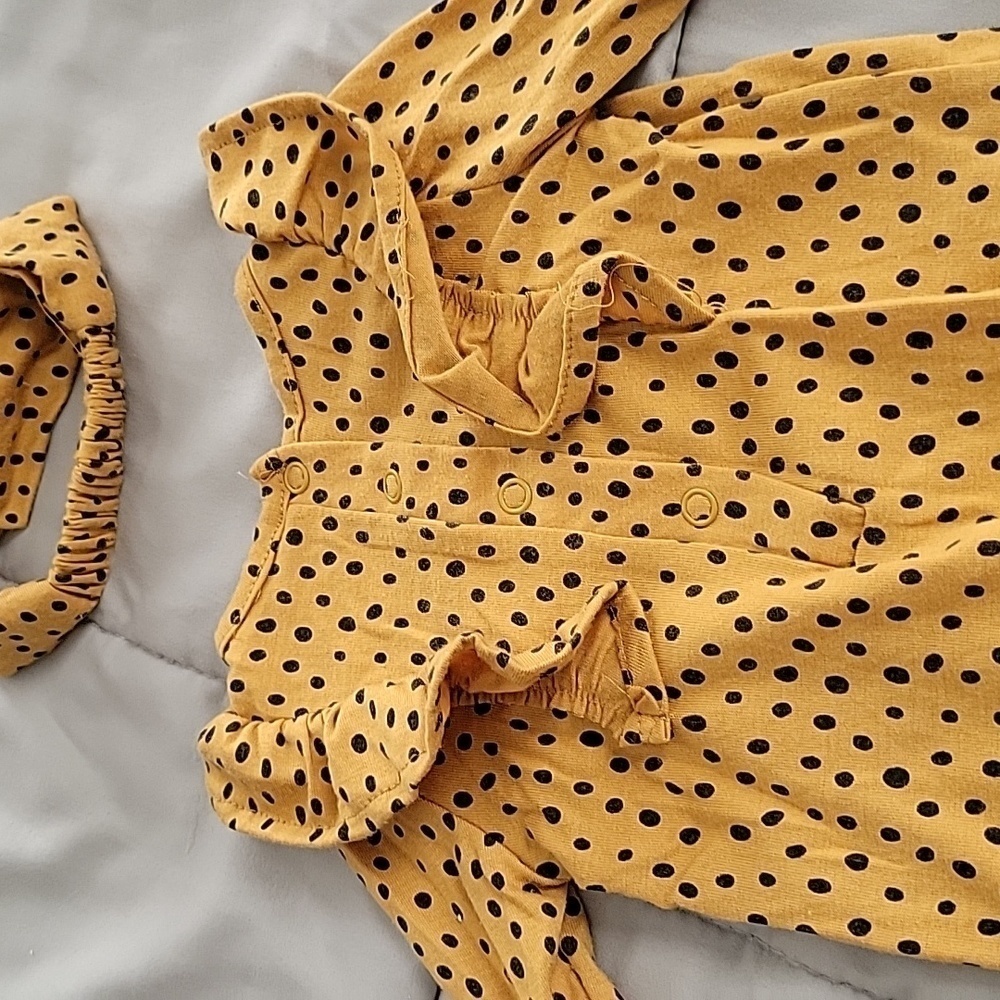 Jessica Simpson Baby Girl's Romper With Headband - Picture 10 of 11
